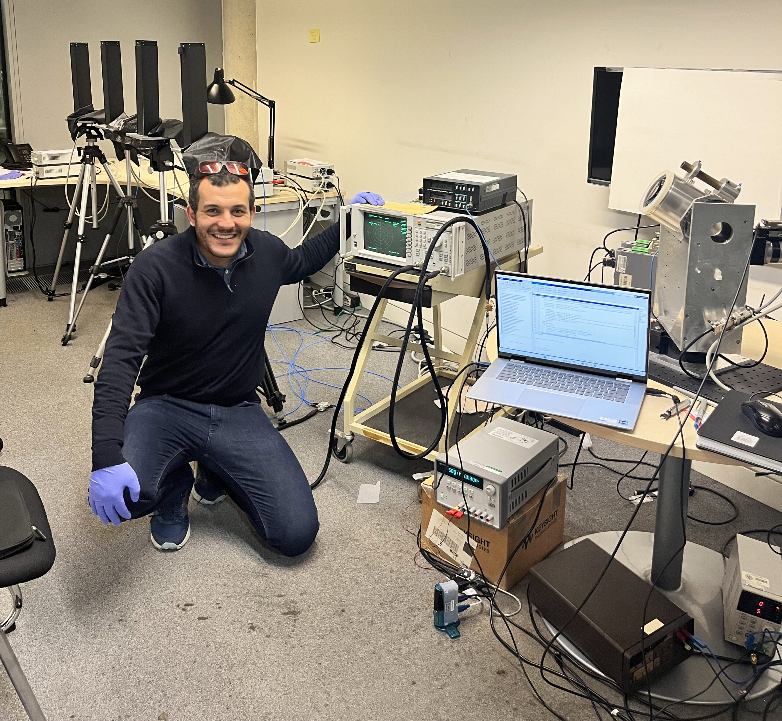  Abderrahmen Trichili with the measurement rig used to collect the data 